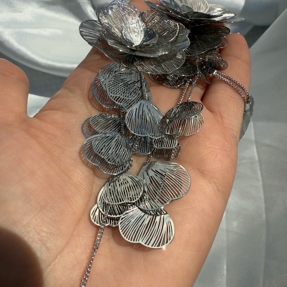 Middleton Silver Floral Earrings - Picture 7 of 11